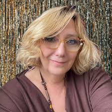 Hello ... How does one know that one has met someone from past life?