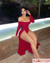 22 hot photos by Ennid Wong (known as @ennidwong)