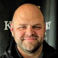 Petra Osborne's Instagram, Twitter & Facebook