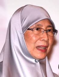 Congratulations and thank you mothers, says wan azizah. Govt To Resolve Problems Of Refugees At Bukit Malut Holistically Dpm Borneo Post Online