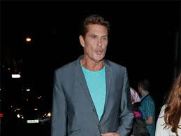 David hasselhoff is auctioning off a giant replica of himself that was used in the spongebob squarepants movie that's estimated to fetch more than $1 million. David Hasselhoff Statue On Sale For Over R200 000 You