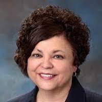 Betsy Rayner's Instagram, Twitter & Facebook