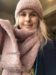 New soooo soft faux double layer hoodie from Zara. Pale dusky pink age  13-14, it's a thin sweater knit incredibly soft not itchy! Pick up Los Cris