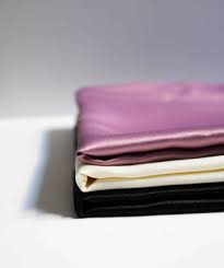 Taie d'oreiller en satin aerie. Taie D Oreiller En Satin Megara Bouclette