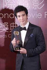Chen zhen chuan / compositores: Wang Leehom Wikipedia