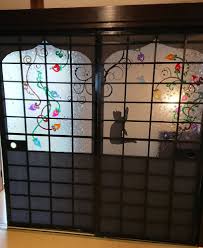 ステンドグラス風の襖 ついに完成 襖 ドアリフォーム リビング クッションフロア