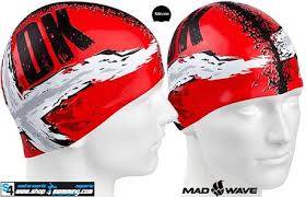 Als der krieg schon so gut wie verloren schien, soll eine große flagge vom himmel gefallen sein und die esten vernichtet haben. Silicone Swimming Cap National Flag Denmark