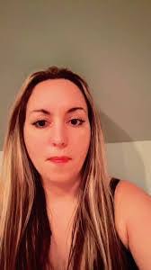 Tracy Isham's Instagram, Twitter & Facebook