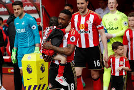 Jermain defoe ha querido recordar a bradley lowery y se ha tatuado su nombre en la muñeca para que le acompañe de por vida. Bradley Lowery Jermain Defoe Album On Imgur