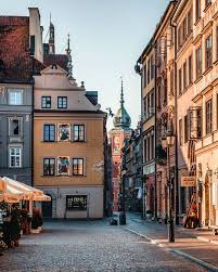 The survey at morizon.pl shows though that foreigners still don't really. Profile Destination Escape Travel Traveler Wanderlust Explore Explorer Visit Photo Photography Landscape Escape Travel Places To Travel Poland Travel