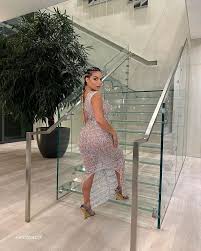 Ara Bozorgian Nude and Sexy Photo Collection - Fappenist