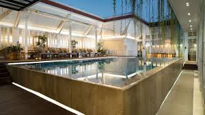 5 Hotel Di Jakarta Ini Memiliki Kolam Renang Rooftop Teromantis Backpacker Jakarta