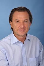 Hart aber fair“: Soziologe Özvatan attackiert Politik