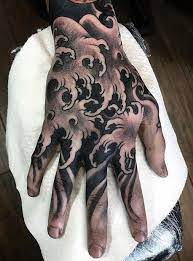 In the caption of the photo, grande writes, in japanese, everybody thinks this is not my hand, but it really is. Japanese Tattoos And What They Mean Japanesetattoos Japanese Hand Tattoos Japanese Tattoo Japanese Tattoo Symbols