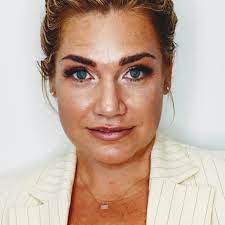 Tracy Haggard's Instagram, Twitter & Facebook