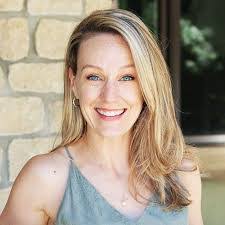 Natalie Strong's Instagram, Twitter & Facebook