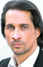 Michael Easton
