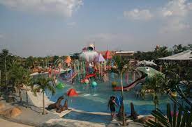 Harga tiket terbagi menjadi dua jenis, yaitu tike masuk dan tiket. Juwana Water Fantasy Wikipedia Bahasa Indonesia Ensiklopedia Bebas