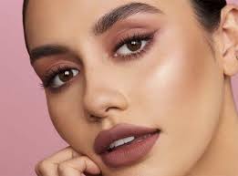 Il est de plus en plus à la mode d'être. Maquillage 7 Palettes De Fards A Paupieres Parfaites Pour Les Yeux Marrons