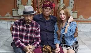 Sah, jerinx sid jadi suami nora alexandra philip. Kenalkan Nora Alexandra Pada Ayahanda Jerinx Sid Minta Restu Segera Menikah