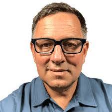 Marc Holtz's Instagram, Twitter & Facebook