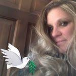 Stacy Langdon's Instagram, Twitter & Facebook