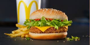 Le Grand Veggie Premier Burger Vegetarien De Mcdonald S En France Cosmopolitan Fr
