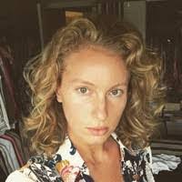 Vickie Porterfield's Instagram, Twitter & Facebook