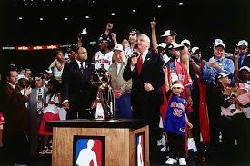 Commissioner David Stern Presents The Championship Trophy To Detroit In 2020 Kobe Bryant Pictures 2004 Nba Finals Nba Finals Game