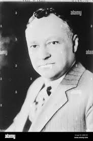 Warren mayor hi-res stock photography and images