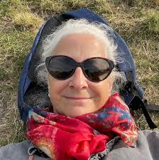 Can I bring leggings for walking in Sicily?