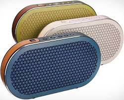 Halo, apa kabar pecinta audio dan musik?speaker yang kita bahas kali ini adalah speaker portable bass terbaik di tahun 2021 (menurutku sih, hehehe). 10 Merk Speaker Bluetooth Terbaik Di Dunia Tahun 2021