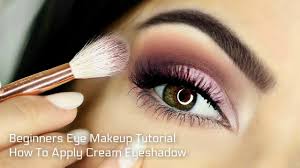 how to apply eye shadow according to