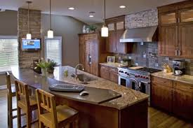 Las cocinas rústicas, en concreto, tienen una de las estéticas más empleadas, debido a que se otra de las zonas que deberás decorar son las encimeras. Fotos Ideas Para Decorar Casas