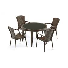 Öte yandan, katlanmayan plastik ya da ahşap, metal, plastik, bambu, hasır seçenekleri ile gelen şezlonglar, bahçede güneşlenmek. Yuvarlak Rattan Plastik Venge Dis Mekan Bahce Masa Sandalye Takimi