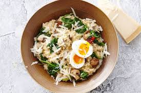 Truffel Risotto Met Spinazie En Gekookt Ei Recept Gekookt Ei Risotto Risotto Recepten