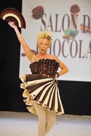 Couture Dresses Made From Actual Chocolate By Salon Du Chocolat Fashion Chocolate Fashion Fashion Show