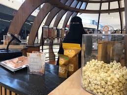 75 • number of line shops : At The Riyadh Mall Saudi Women Sell Everything From Lingerie To Popcorn Meet The Kingdom S New Workforce The World From Prx