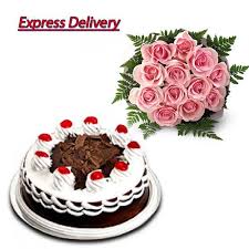 Giftblooms offers a wide range of online gifts such as bouquet of flowers, balloons, cake, gift baskets, and many more, including birthday gifts, corporate gifts, romantic etc. Online Birthday Gift For Girlfriend Online
