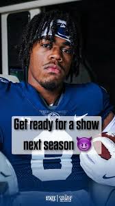 🦁 THROWBACK TIME! 1999 — Penn State vs. Pitt at Beaver Stadium. Tense.  Tight. Classic. And then… 💥 LaVar Arrington @king_of_the_mammals with the  CLUTCH blocked field goal to seal the W for