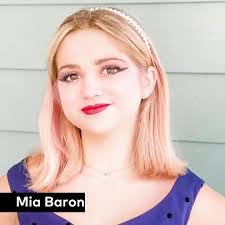 Mia Baron's Instagram, Twitter & Facebook