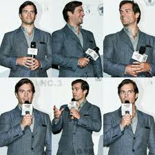 نفسي الاقيله صورة مو حلوة عشان ما انزلها مستحيل هيك بيجنن دايما How Could He Become More Gorgeous Than That Henrycavill Actores