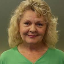 Lynda Malone's Instagram, Twitter & Facebook