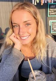 We don't have a biography for claudia burr. Emilia Burr Actriz De La Teleserie Aqui Mando Yo Flanlate