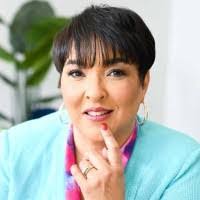 Karina Kirk's Instagram, Twitter & Facebook