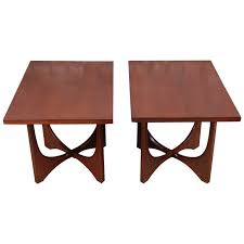 Check spelling or type a new query. Broyhill Brasilia Mid Century Modern Sculpted Walnut End Tables Pair At 1stdibs
