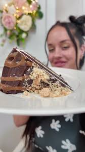 MILLIONAIRE CAKE🤑Must-Try Dessert At Disney World‼️