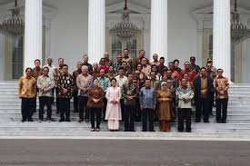 'pelantikan akan dilaksanakan insya allah besok pagi (rabu pagi),' kata presiden jokowi. Beragam Cerita Menteri Jokowi Jelang Pelantikan Halaman All Kompas Com