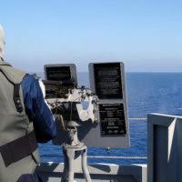 Die ursprüngliche Auffindungshilfe beschrieb dieses Foto wie folgt:  Stützpunkt: USS Blue Ridge (LCC 19) Land: Pazifischer Ozean (POC) Bediener  der Kamera: PH1 Novia E. Harrington, Usn Veröffentlichungsstatus:  Veröffentlicht an die Öffentlichkeit ...