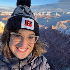 No clue why the Johns' Brothers are splitting. Sad day 😞